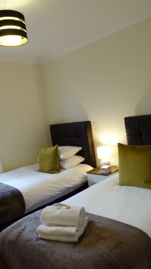 Luxury 2 Bed 2 Bath - Free Parking - 5Min To Airport - Sleeps 6 Apartment Ashford  Exterior photo