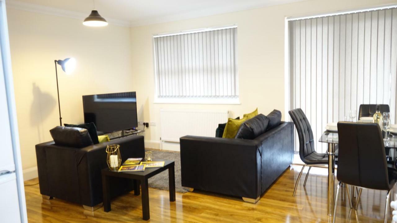 Luxury 2 Bed 2 Bath - Free Parking - 5Min To Airport - Sleeps 6 Apartment Ashford  Exterior photo